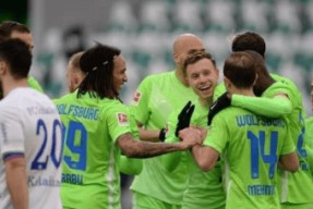 金年会部门-沃尔夫斯堡战术调整赢得成功，球队士气大振的简单介绍