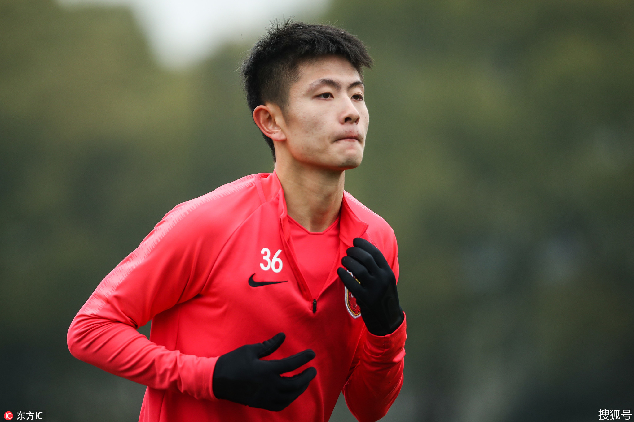 上港全队士气高昂，冲刺冠军梦想势在必得的简单介绍